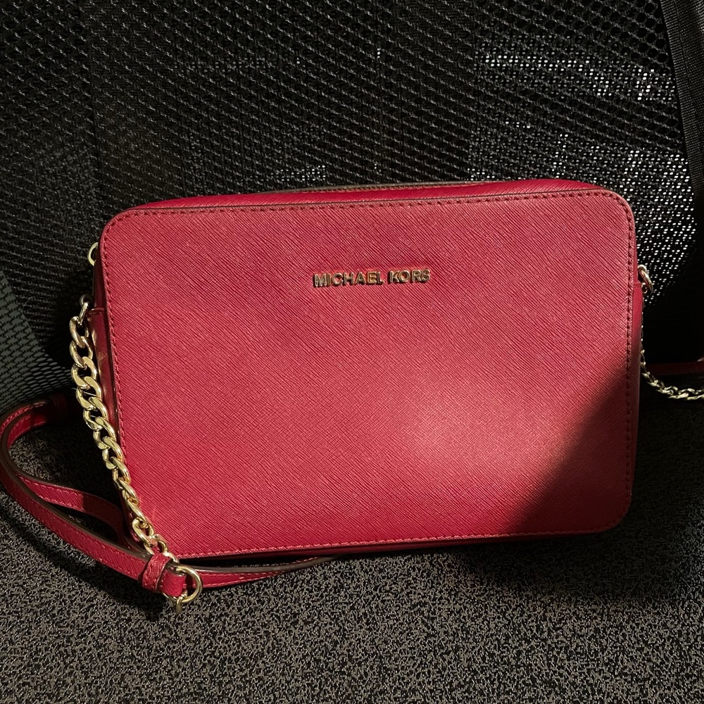 Michael Kors Jet Set Crossbody